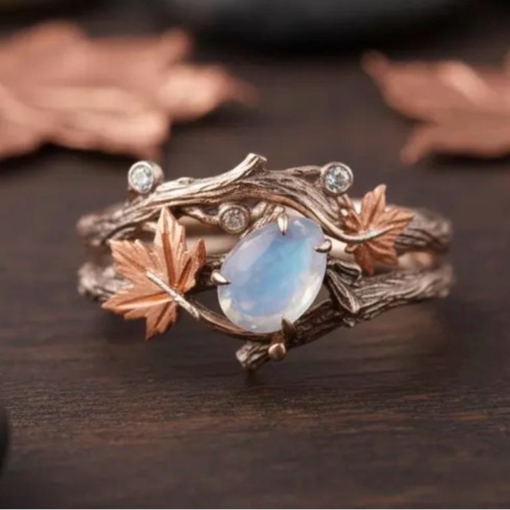 Antiqued Gold Plated Nature Inspired Moonstone Leaf Ring. New. - Picture 4 of 14